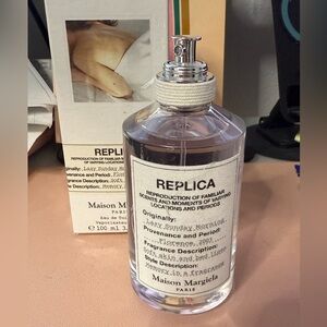 Maison Margiela Replica Eau de Toilette
Lazy Sunday mornings 3.4 oz